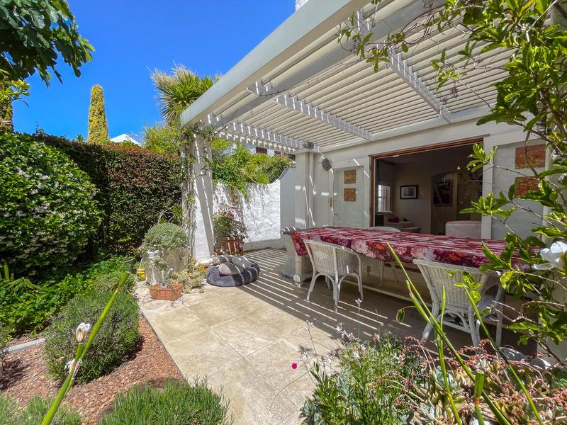 To Let 3 Bedroom Property for Rent in Constantia Western Cape